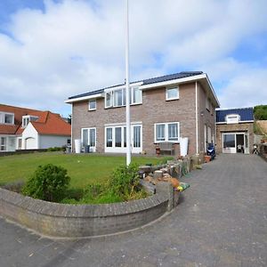 Anne's Huisje with private parking